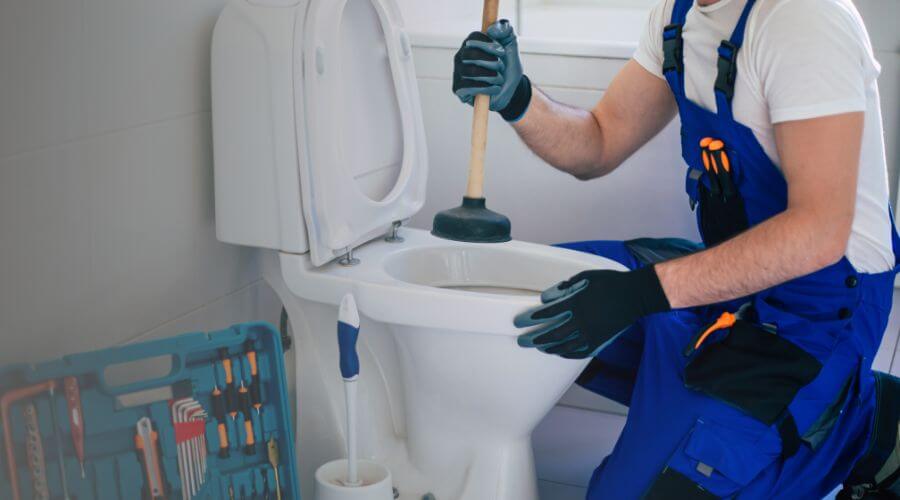 Expert burst pipe repair services in Milan, NM